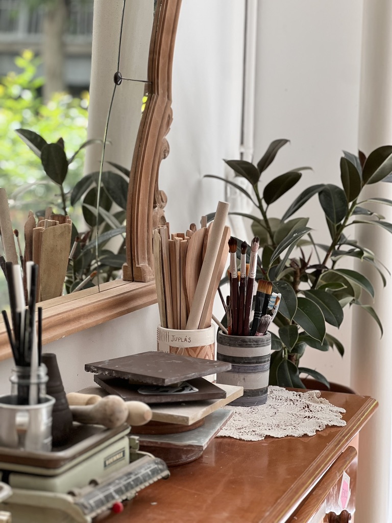 3FB2D991-7CE7-4B51-9910-39C8D8A28E12_1_105_c