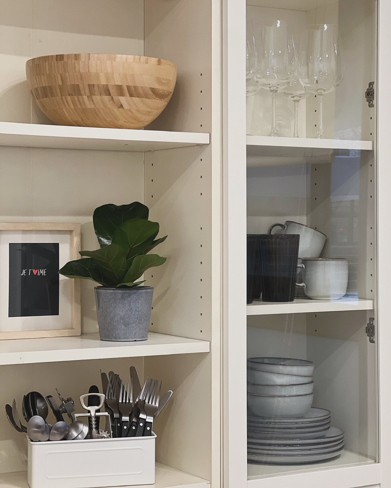 A0EF9860-4A67-4F90-887E-CB816731BBE3_1_102_o