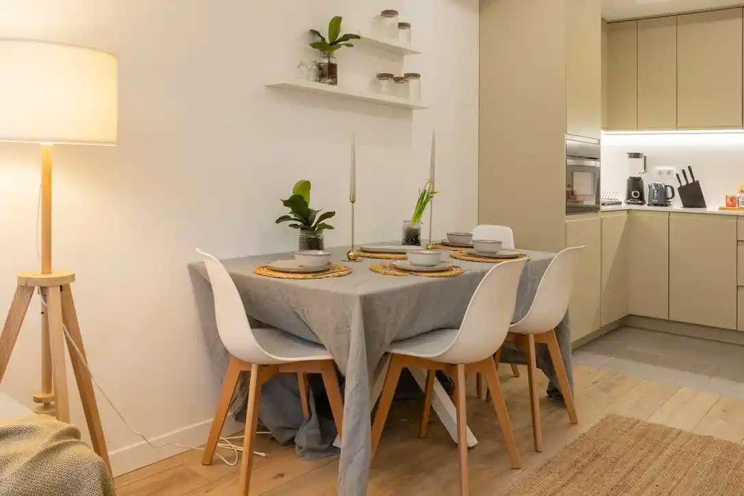 856347FA-0844-41C2-BAAA-FF779EF304E8_1_105_c