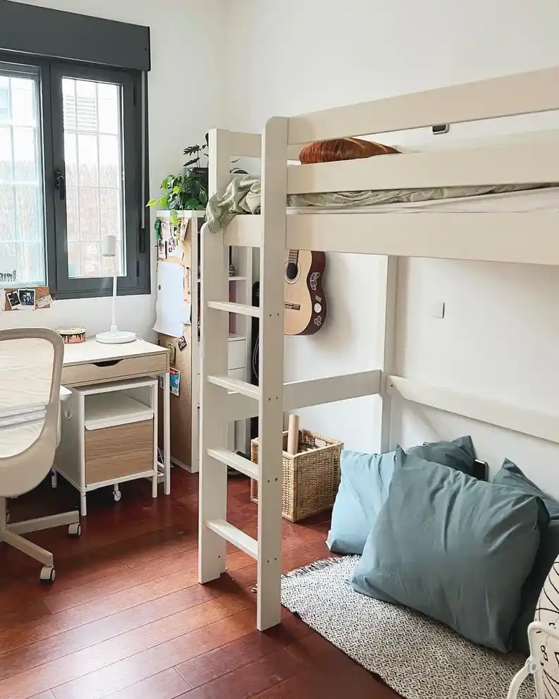 8E230506-5019-4021-95EF-D4C53C37C97E_1_105_c