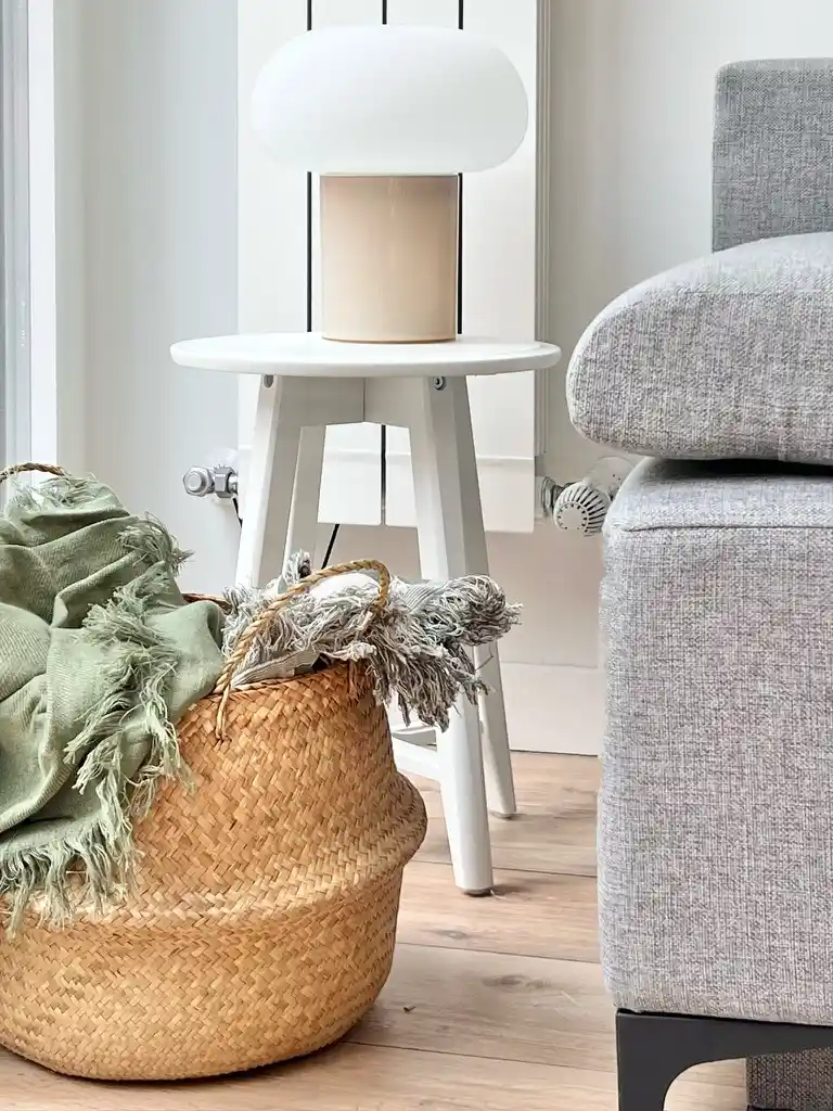 DE0D2DB1-ACFC-4E4F-9286-A174C921F6F1_1_105_c